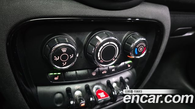 MINI Cooper D Clubman Standard 2nd 2018 — фото 16