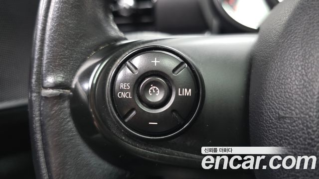 MINI Cooper D Clubman Standard 2nd 2018 — фото 17