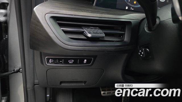 Kia K8 3.5 Gasoline 4WD Platinum 2022 — фото 28