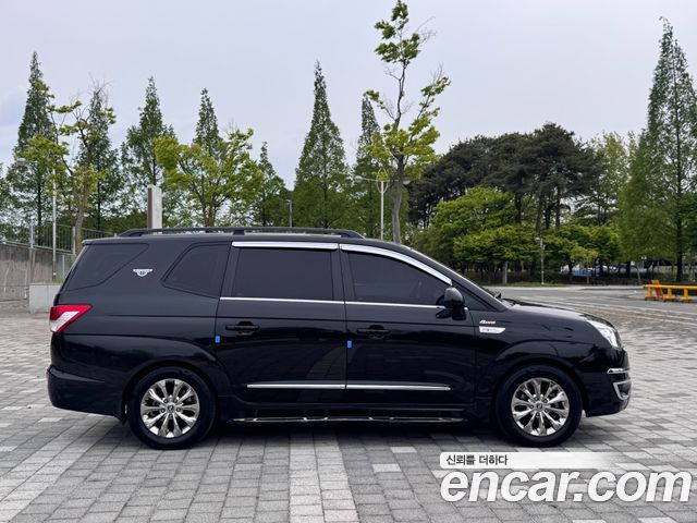 KG Mobility (SsangYong) Korando Turismo 4WD TX 9-seater 2017 — фото 6