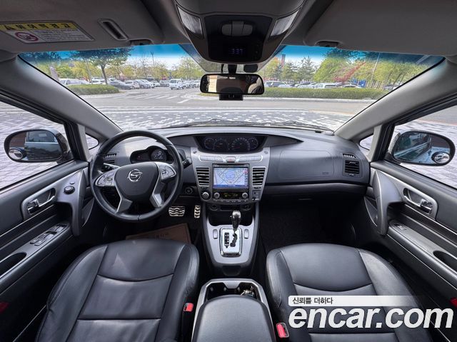 KG Mobility (SsangYong) Korando Turismo 4WD TX 9-seater 2017 — фото 15