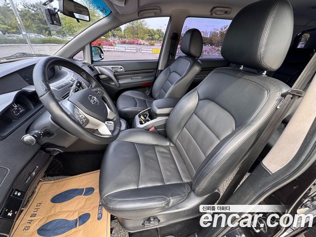 KG Mobility (SsangYong) Korando Turismo 4WD TX 9-seater 2017 — фото 18