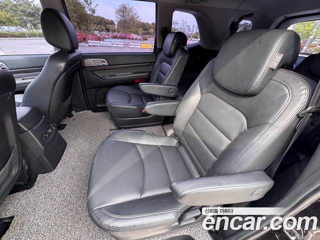 KG Mobility (SsangYong) Korando Turismo 4WD TX 9-seater 2017 — фото 19