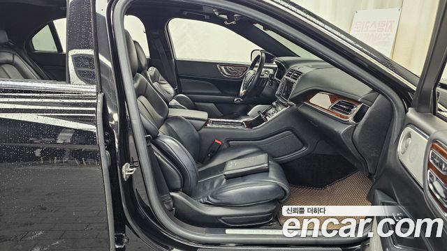 Lincoln Continental (X) 3.0 AWD 2017 — фото 11