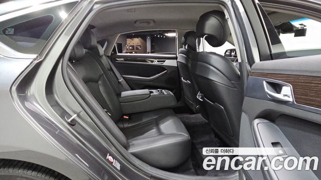 Genesis G80 3.3 GDI Luxury 2018 — фото 15