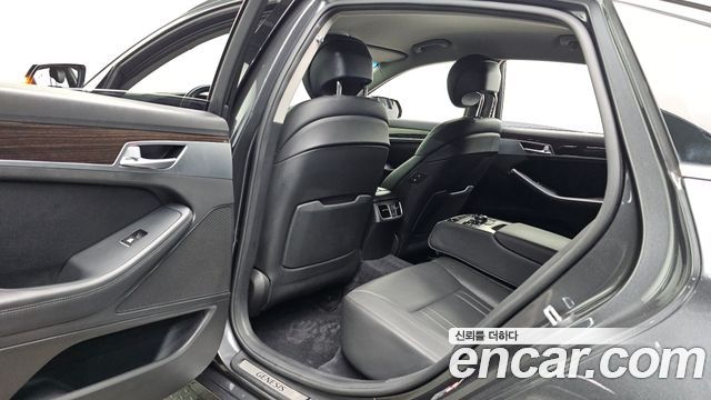 Genesis G80 3.3 GDI Luxury 2018 — фото 16