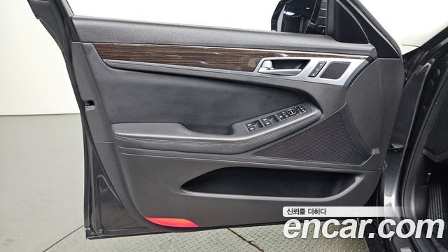 Genesis G80 3.3 GDI Luxury 2018 — фото 30