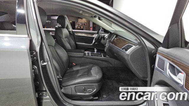 Genesis G80 3.3 GDI Luxury 2018 — фото 32