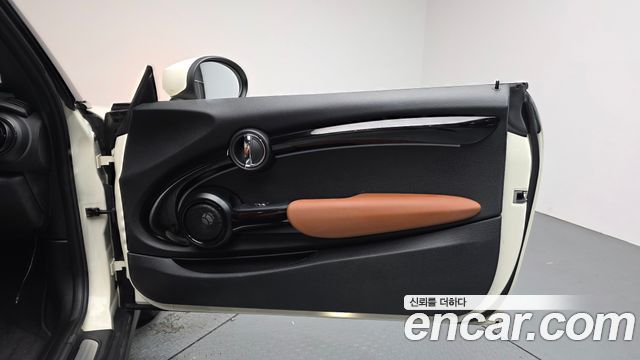 MINI Cooper S Convertible Classic Launch Pack Third Generation 2022 — фото 25