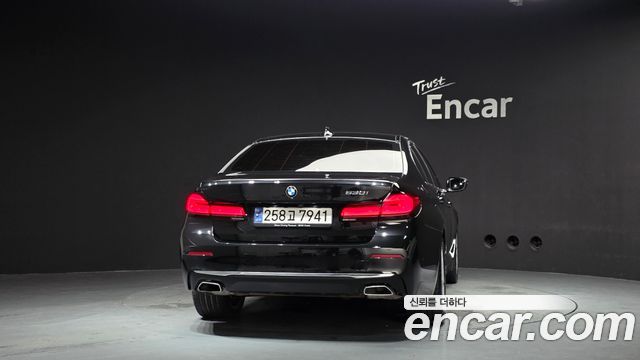 BMW 5 Series (G30) 530i Luxury 2023 — фото 4