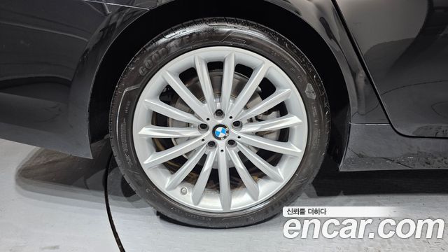 BMW 5 Series (G30) 530i Luxury 2023 — фото 5