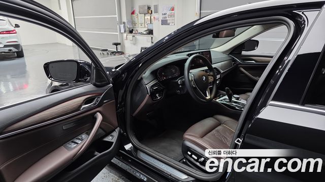 BMW 5 Series (G30) 530i Luxury 2023 — фото 10