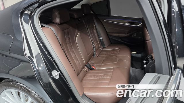 BMW 5 Series (G30) 530i Luxury 2023 — фото 11