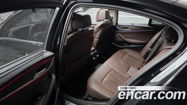 BMW 5 Series (G30) 530i Luxury 2023 — фото 29