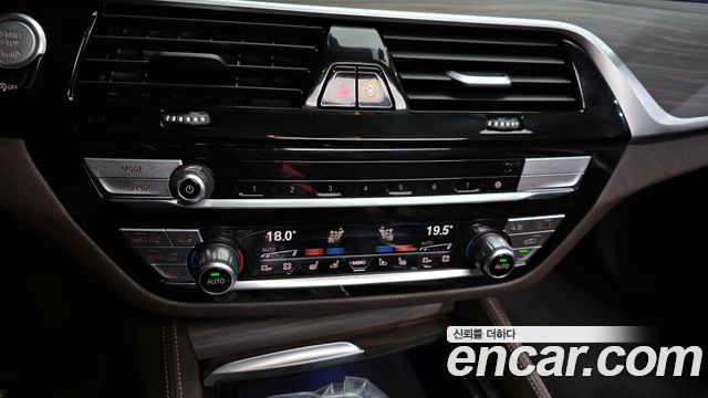 BMW 5 Series (G30) 530i Luxury 2023 — фото 34