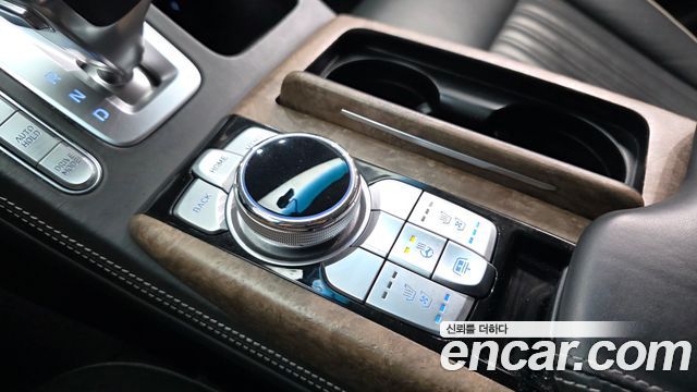 Genesis G90 3.8 AWD Prestige 2019 — фото 18