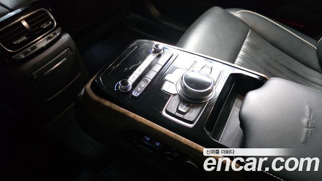Genesis G90 3.8 AWD Prestige 2019 — фото 19