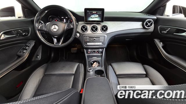Mercedes-Benz CLA-Class (C117) CLA250 4MATIC 2018 — фото 7