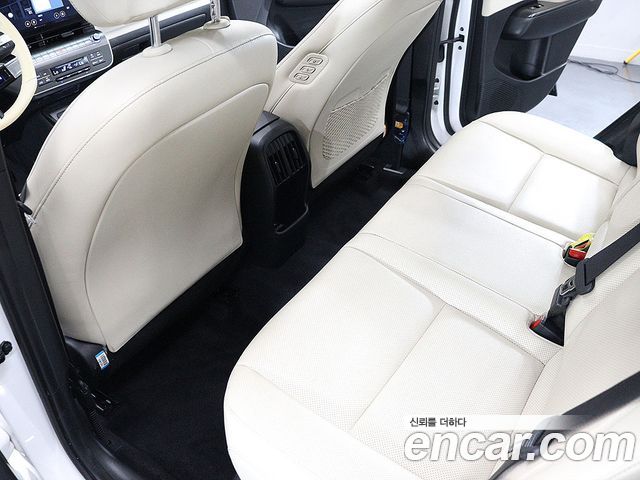Hyundai Kona (SX2) Gasoline 1.6 Turbo 2WD Inspiration 2023 — фото 8