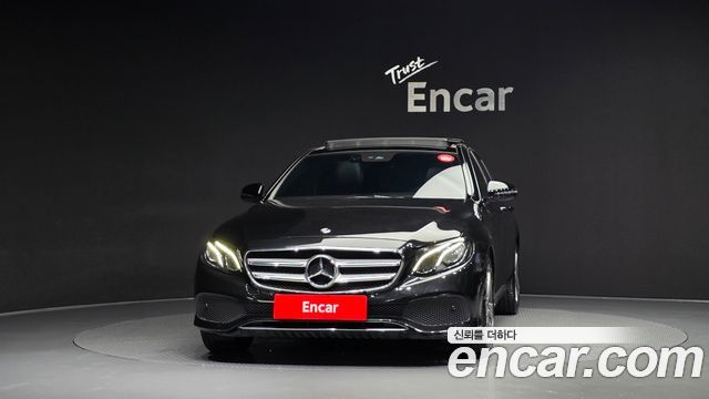 Mercedes-Benz E-Class (W213) E300 Avantgarde 2019 — фото 3
