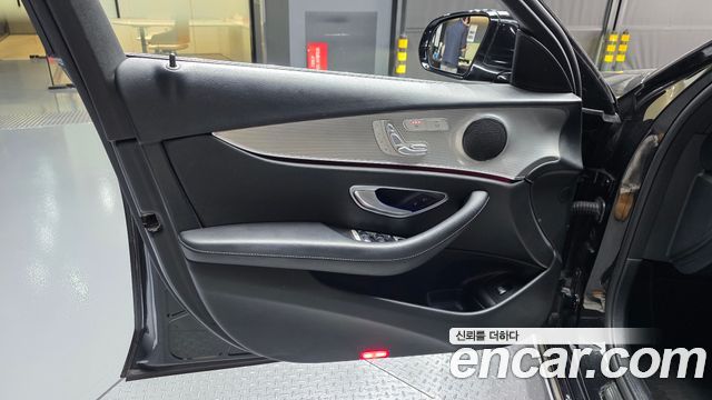Mercedes-Benz E-Class (W213) E300 Avantgarde 2019 — фото 24