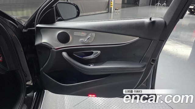 Mercedes-Benz E-Class (W213) E300 Avantgarde 2019 — фото 25