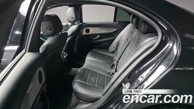 Mercedes-Benz E-Class (W213) E300 Avantgarde 2019 — фото 26