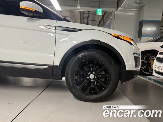 Land Rover Range Rover Evoque 2.0 TD4 SE 2016 — фото 9