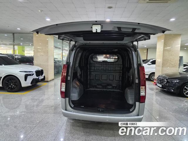 Hyundai Staria Cargo 5-Seater Smart 2022 — фото 5