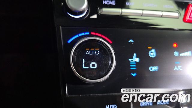 Hyundai Santa Fe (MX5) Gasoline 2.5T 2WD Prestige 2024 — фото 28