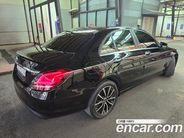 Mercedes-Benz C-Class (W205) C200 2019 — фото 2