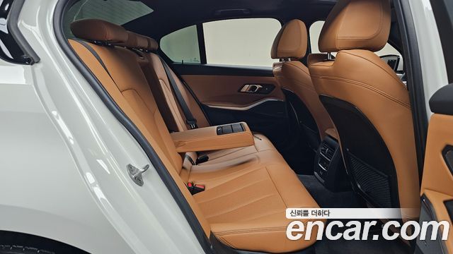 BMW 3 Series (G20) 320i M Sport 2023 — фото 12