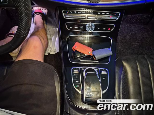 Mercedes-Benz E-Class (W213) E300 Exclusive 2018 — фото 17
