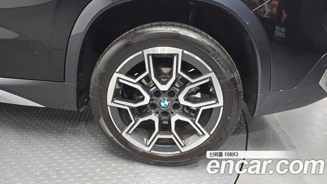 BMW X1 (U11) xDrive 20i xLine 2024 — фото 5
