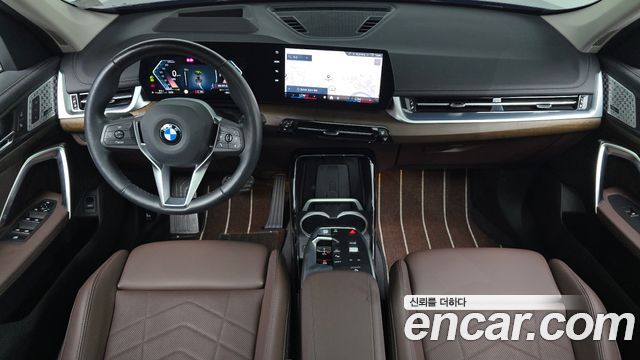 BMW X1 (U11) xDrive 20i xLine 2024 — фото 7