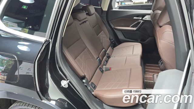 BMW X1 (U11) xDrive 20i xLine 2024 — фото 15