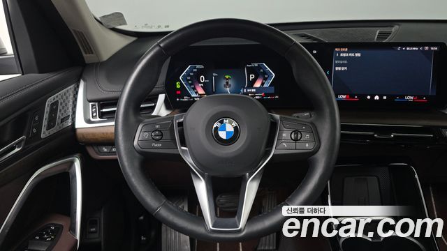 BMW X1 (U11) xDrive 20i xLine 2024 — фото 17