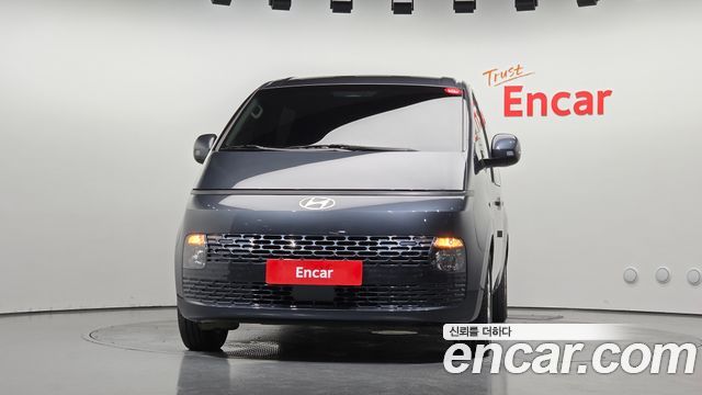 Hyundai Staria HEV 1.6 Tourer 11-Seater Modern 2025 — фото 3