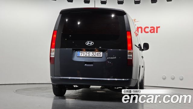 Hyundai Staria HEV 1.6 Tourer 11-Seater Modern 2025 — фото 4