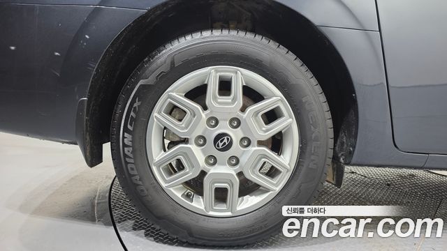 Hyundai Staria HEV 1.6 Tourer 11-Seater Modern 2025 — фото 5