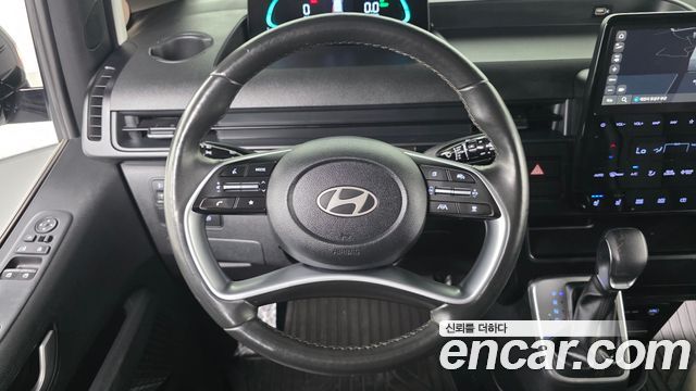 Hyundai Staria HEV 1.6 Tourer 11-Seater Modern 2025 — фото 13
