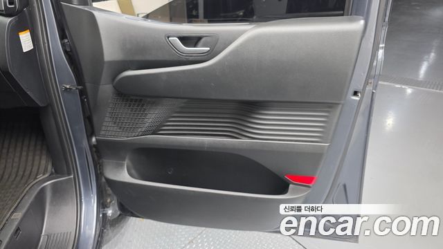 Hyundai Staria HEV 1.6 Tourer 11-Seater Modern 2025 — фото 25