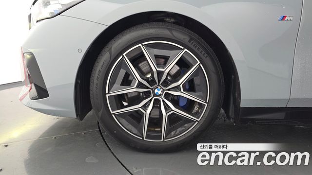 BMW 5 Series (G60) 520i M Sport 2025 — фото 5