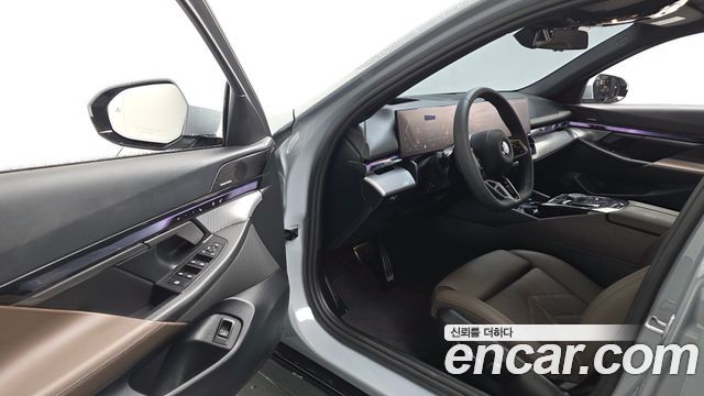 BMW 5 Series (G60) 520i M Sport 2025 — фото 10