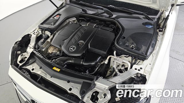 Mercedes-Benz E-Class (W213) E220d 4MATIC Avantgarde 2017 — фото 6
