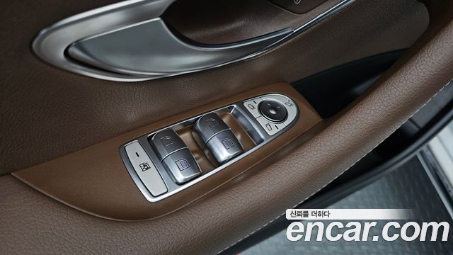 Mercedes-Benz E-Class (W213) E220d 4MATIC Avantgarde 2017 — фото 17