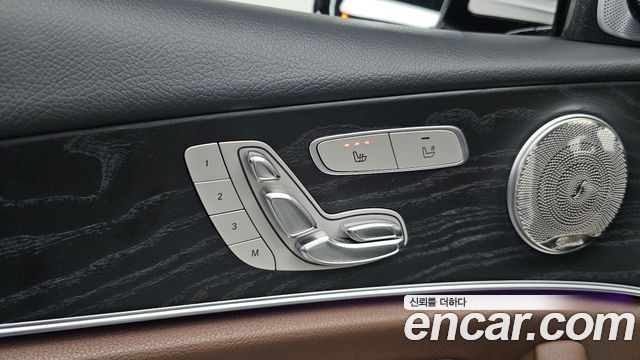 Mercedes-Benz E-Class (W213) E220d 4MATIC Avantgarde 2017 — фото 28