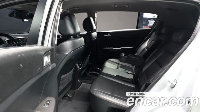 Kia Sportage The Bold Diesel 2.0 2WD Prestige 2019 — фото 15
