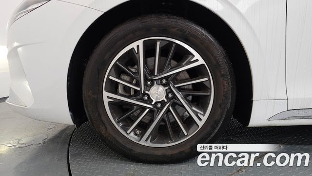 Hyundai Grandeur (IG) 2.5 Premium 2022 — фото 5