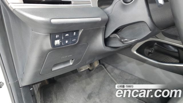 Hyundai Grandeur (IG) 2.5 Premium 2022 — фото 20